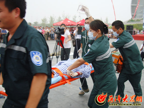 菏泽卫生系统举行应急演练 模拟霍乱病毒污染