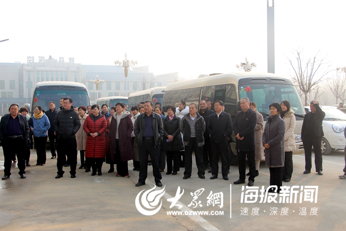 袁建喜 记者 张迪)12月19日,曹县县委副书记,县长梁惠民,曹县政协主席