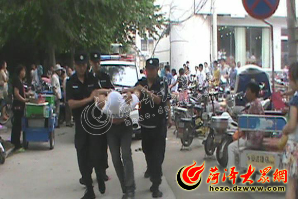 菏泽一男子盗窃电动车 便衣队民警将其抓现行