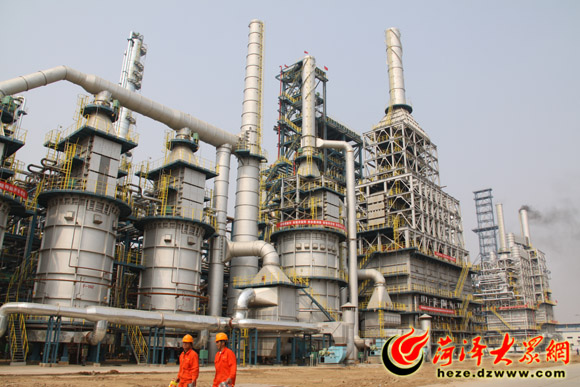 东明石化600万吨大炼油顺利产出合格产品